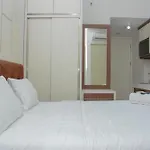 Comfort Studio At Springlake Summarecon Apartment By Travelio